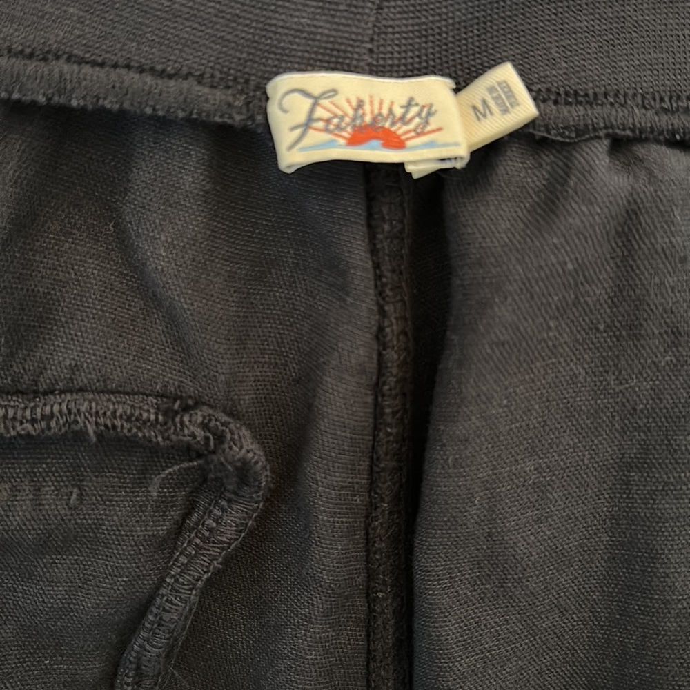 FAHERTY arlie day short in washed black - Picture 8 of 9